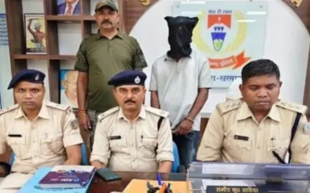 Gamharia Arrest: गम्हारिया शराब दुकान में पिस्टल सटाकर मांगी रंगदारी, आदित्यपुर का शातिर गुल्लू गिरफ्तार, हथियार बरामद