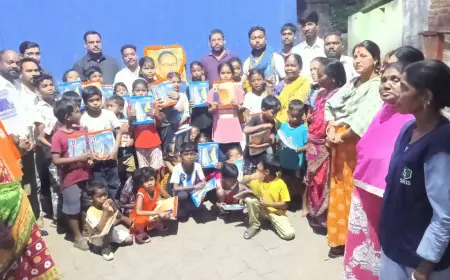 Burmamines Tribute: बर्मामाइंस में जेडीयू ने बच्चों को बांटी खुशियां, मुखी बस्ती में गूंजा बाबा साहेब का अमर संदेश, सामाजिक एकता का लिया संकल्प