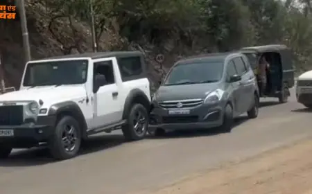 Jamshedpur Highway Crash: सिटी इन के सामने पुलिस चेकिंग बनी मुसीबत, आपस में टकराई गाड़ियां और फूटा जनता का गुस्सा