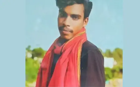 Saraikela Bolt : सोते हुए युवक पर गिरी बिजली, मौके पर ही तोड़ा दम, परिजनों ने बिना सूचना के घर ले गए शव