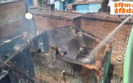 Jamshedpur Arson: नशेड़ी ने मां-पत्नी-बच्चों को निकाल अपना ही घर फूंका, सिलेंडर से उड़ सकती थी बस्ती