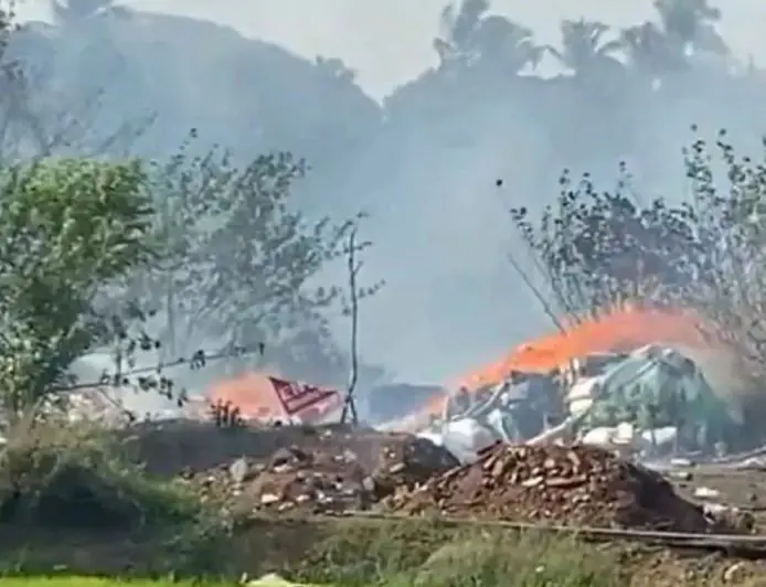 Kerala Factory Disaster: त्रिशूर में पटाखा फैक्ट्री में भीषण ब्लास्ट, 13 की मौत, PM मोदी ने दी सांत्वना