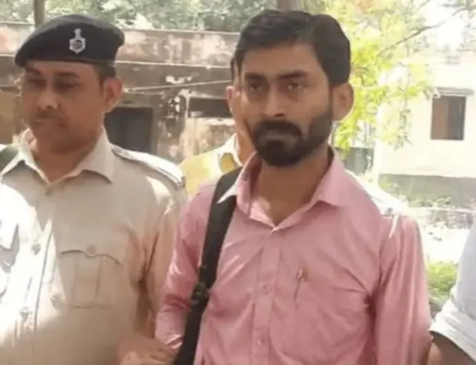 Madhubani Raid: अंचल कार्यालय के लिपिक और बिचौलिए को 10 हजार की रिश्वत लेते पकड़ा, जमीन खाली कराने के एवज में मांगे थे 30 हजार