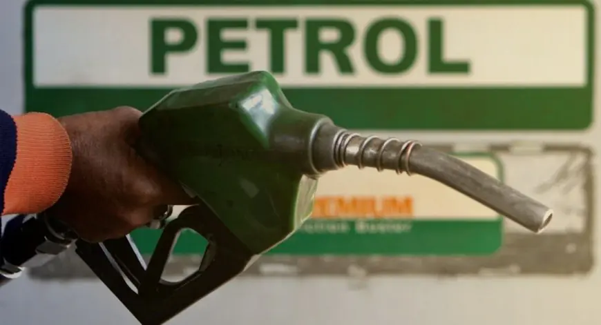 Petrol Diesel Price Hike : पेट्रोल ₹18 और डीजल ₹35 महंगा, चुनाव खत्म होते ही नई दरों का ऐलान तय, मैक्वायरी की रिपोर्ट ने देश भर में मचाई खलबली