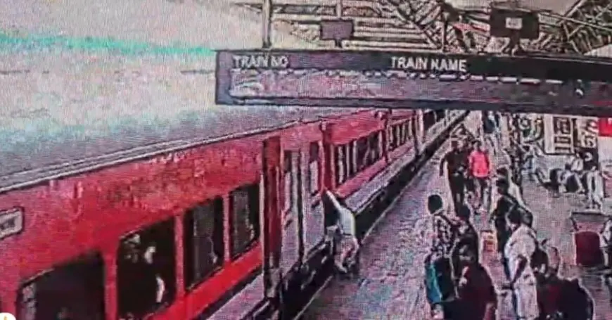 Ranchi Rescue : रांची स्टेशन पर मौत के मुंह से वापस आया बुजुर्ग, आरपीएफ जवान ने प्लेटफॉर्म के गैप में गिरते यात्री को ऐसे बचाया