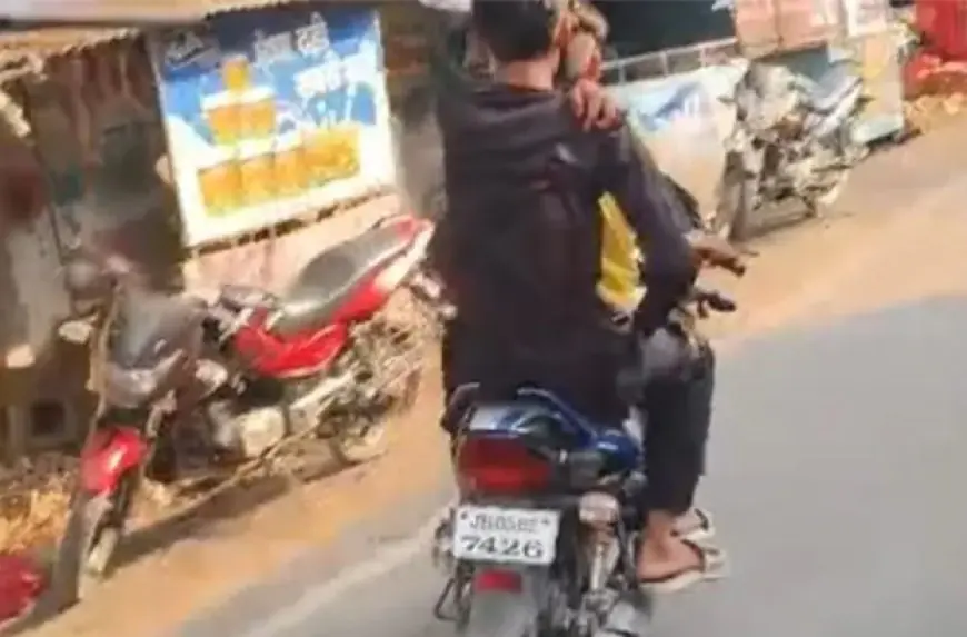 Birsanagar Attack: बाइक सवार नाबालिगों पर बीच सड़क चापड़ से हमला, एक की पीठ और दूसरे के कान पर गहरी चोटें