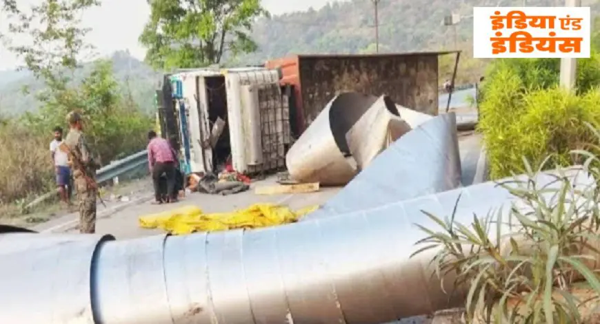 Ramgarh Truck Rollover: चुटूपालू घाटी में मेटल शीट से लदा ट्रक पलटा, फोरलेन पर घंटों जाम