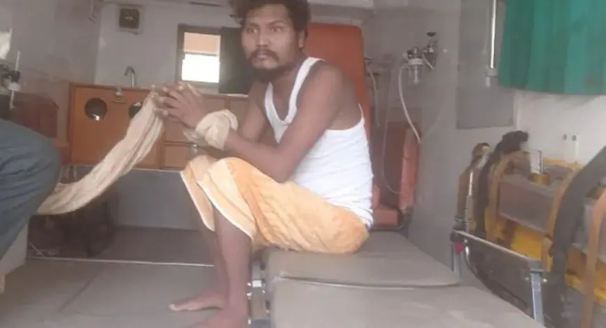 Chakulia Mental Rescue: मानसिक रोगी के आतंक से परेशान गांव, पुलिस ने पकड़ा और कांके अस्पताल भेजा