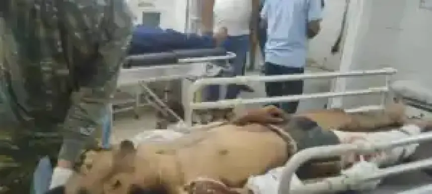 Seraikela Tempo Crash: बड़ाककाड़ा मोड़ पर टेंपो ने दो बाइकों को मारी टक्कर, चार घायल, पुलिसकर्मी भी शामिल
