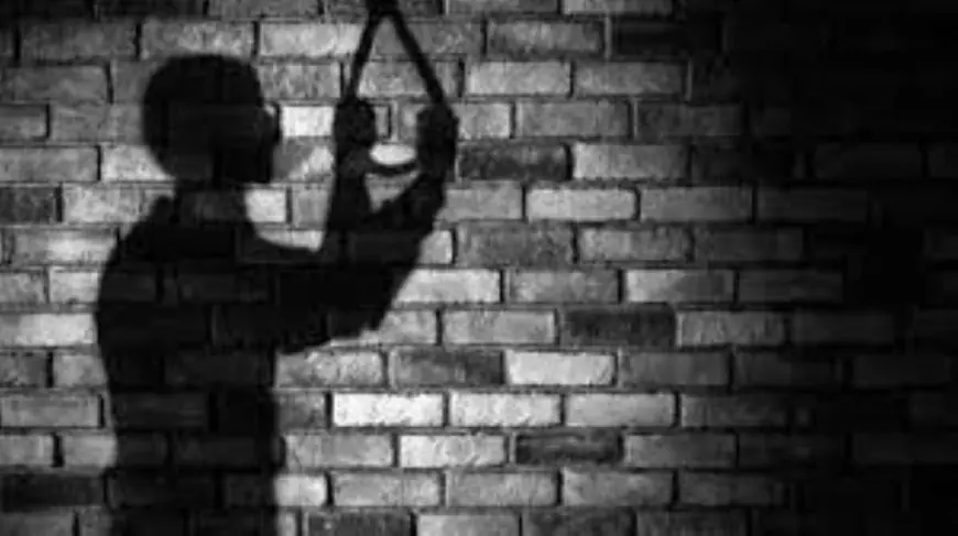 Jugsalai Suicide: स्कूटी चाबी को लेकर विवाद के बाद छात्रा ने फांसी लगा ली, घर पर था छोटा भाई