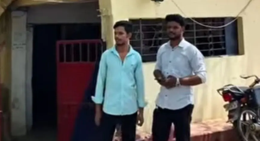 Bagbeda Protest: रेलवे की अतिक्रमण हटाओ मुहिम का विरोध, अधिकारियों से हाथापाई, अभियान स्थगित