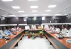 Jamshedpur Action: उपायुक्त की हाई-लेवल बैठक के बाद जमशेदपुर में खेती और पशुपालन की बदलेगी सूरत, लापरवाह अफसरों को सीधी चेतावनी