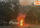 Golmuri Car Fire: साईं मोटर्स परिसर में सेल्स परचेजर कार में अचानक लगी आग, दमकल ने काबू पाया