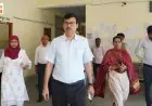 Ghatshila Inspection: घाटशिला में उपायुक्त का कड़ा रुख, अस्पताल से लेकर अंचल कार्यालय तक हड़कंप, सबर टोला में विकास की जमीनी हकीकत