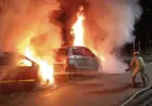 Golmuri Car Fire: अवैध सेकेंड हैंड शोरूम में लगातार दूसरे दिन आग, 2 कारें जलकर खाक, शरारत की आशंका