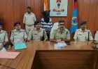 Khunti Police Action: 231 किलो अवैध डोडा बरामद, तस्कर फरार; वांछित आरोपी देशी कट्टा के साथ गिरफ्तार