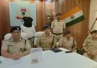 Chatra Temple Theft : 100 साल पुराने मंदिर से चोरी हुईं 50 लाख की 24 प्रतिमाएं 2 घंटे में लौटाईं