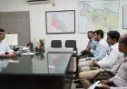 Jamshedpur Hearing : समाहरणालय में नागरिकों का महा-दरबार, उपायुक्त राजीव रंजन ने ऑन द स्पॉट निपटाए राशन-पेंशन और जमीन के पेचीदा मामले