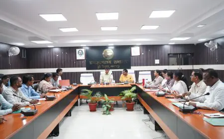 Jamshedpur Action: उपायुक्त की हाई-लेवल बैठक के बाद जमशेदपुर में खेती और पशुपालन की बदलेगी सूरत, लापरवाह अफसरों को सीधी चेतावनी