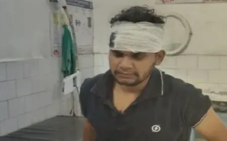 Giridih Attack: गिरिडीह में कोर्ट से लौट रहे बाप-बेटे पर जानलेवा हमला, चाकू और बीयर की बोतल से वार, बोलेरो से कुचलने की कोशिश