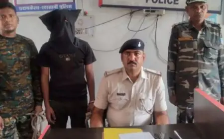 Seraikela Arrest: सरायकेला में पुलिस की बड़ी स्ट्राइक, फरार ड्राइवर गिरफ्तार, लोहे के पाइप लदी गाड़ी भी जब्त