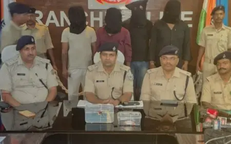 Ranchi Extortion: नो एंट्री में रुकी बस में घुसे बदमाशों ने चालक से मांगी रंगदारी, विरोध पर फायरिंग, चार गिरफ्तार
