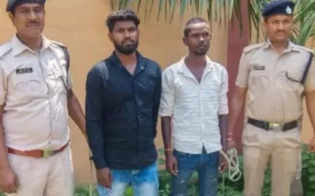 Adityapur Railway Theft: सिग्नल गुमटी से कॉपर वायर चोरी करने वाले दो शातिर गिरफ्तार, जेल भेजा गया