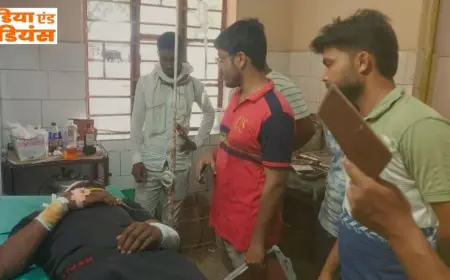 Jamtara Crash: स्विफ्ट कार ने बाइक सवार रज्जाक को मारी जोरदार टक्कर, खून से लथपथ युवक धनबाद रेफर, आक्रोशित जनता का बवाल