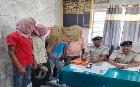 Ranchi Arrest: : टूलू पंप उड़ाने वाले और घर में घुसकर चांदी की पायल-नकदी लूटने वाले 4 शातिर चोर दबोचे गए