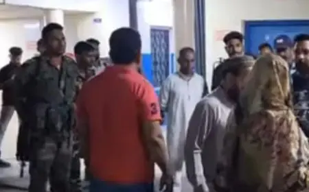 Bistupur Incident: टाटा मेन हॉस्पिटल (TMH) में सिक्योरिटी गार्ड का खूनी तांडव, बीमार बुजुर्ग के सामने मां को जमीन पर पटका, बिस्टुपुर थाने में भारी बवाल