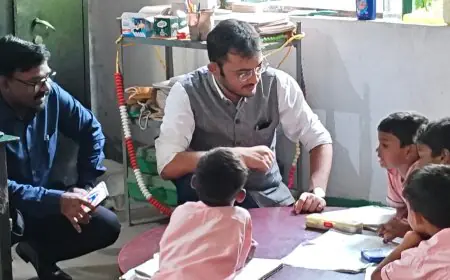 Jamshedpur Inspection : DC के आदेश पर अधिकारी पंचायतों में उतरे, जमीनी हकीकत की पड़ताल