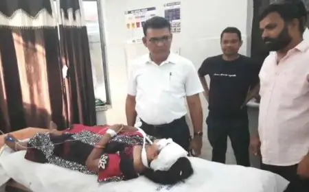 Chaibasa Accident : भाजपा जिला अध्यक्ष गीता बालमुचू की कार पलटी, सिर पर गंभीर चोटें