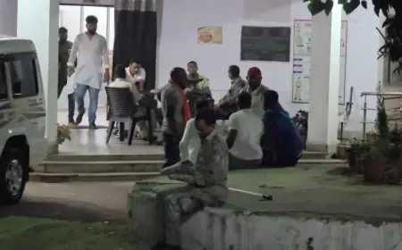 Jamshedpur Raid : कदमा के जुआ अड्डे में पुलिस ने दी दबिश, 6+2 लड़के-लड़कियां गिरफ्तार