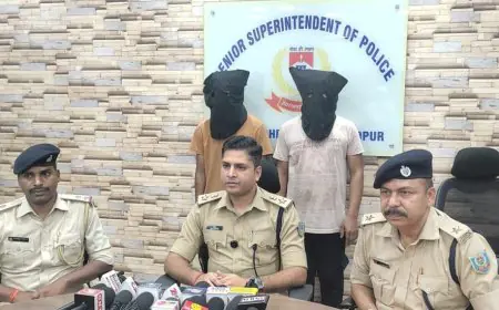 Sakchi Crackdown: करीम सिटी कॉलेज के पास सक्रिय बाइक चोर गिरोह का सनसनीखेज भंडाफोड़, इंजन-चेचिस नंबर खरोंचकर बेचने वाले दो गिरफ्तार, 5 गाड़ियां बरामद