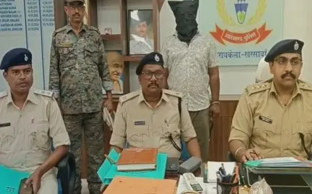 Seraikela Arrest : जेल में बंद रवि लोहार के नाम पर रंगदारी मांगने वाला बंटी गुहा मानगो बस स्टैंड से गिरफ्तार, बैंक मैनेजर समेत कई बिजनेसमैन थे निशाने पर