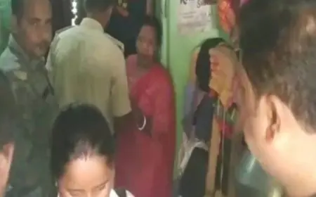 Parsudih Crime  : किताडीह माखन गली में 14 साल की बच्ची से हैवानियत, आक्रोशित भीड़ को चकमा देकर भागा आरोपी, इलाके में भारी पुलिस बल तैनात