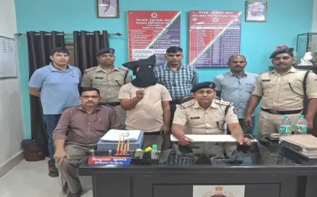 Ranchi Snatching: : स्टेशन पर ट्रेन में मासूम के गले से हनुमान जी का सोने का लॉकेट झपटकर भागने वाला शातिर ऋतिक मिश्रा गिरफ्तार!