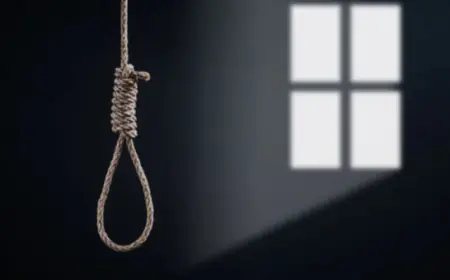 Jamshedpur Suicide : मखदुमपुर में चार दिनों के पति-पत्नी विवाद का खौफनाक अंत, ऑटो चालक मोहम्मद जहीर ने रात 10 बजे दी जान!