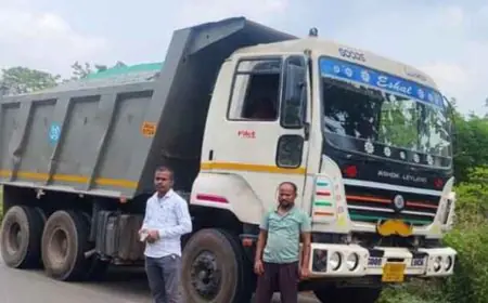 Chaibasa Seizure : कोटगढ़ में बिना चालान गिट्टी लदा 10 चक्का हाइबा जब्त, माइनिंग इंस्पेक्टर की रेड से नोवामुंडी में मचा हड़कंप!
