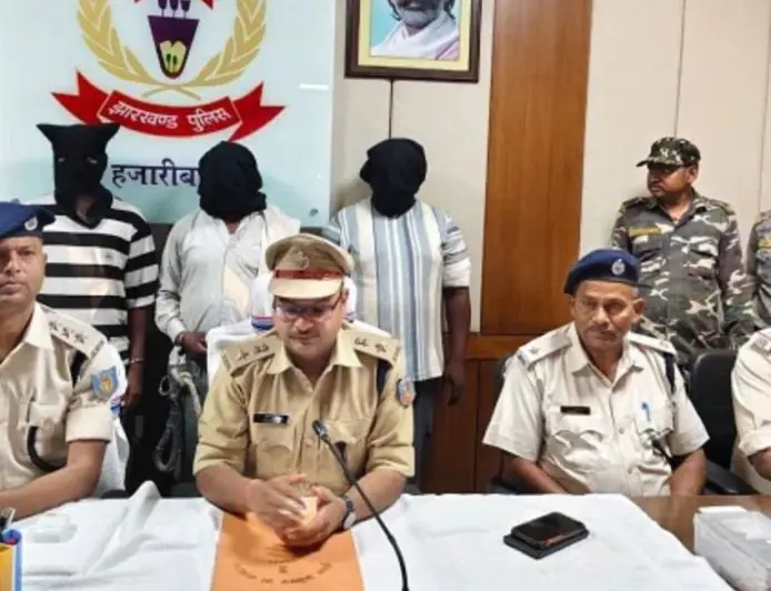 Hazaribagh Murder Plot: पति ने पिता संग मिलकर रची थी पत्नी के कत्ल की साजिश, खुद भी बनाया घायल, तीन गिरफ्तार