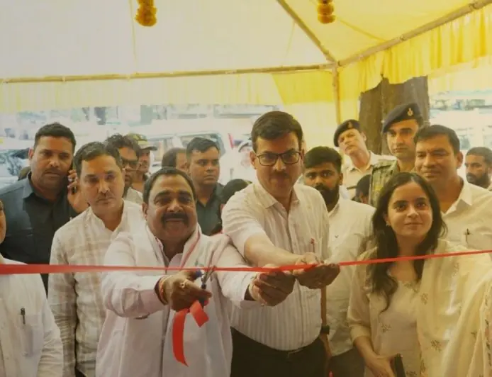 Bistupur Jharkraft Emporium: उद्योग मंत्री ने किया उद्घाटन, डोकरा कला से तसर सिल्क तक होगी उपलब्ध