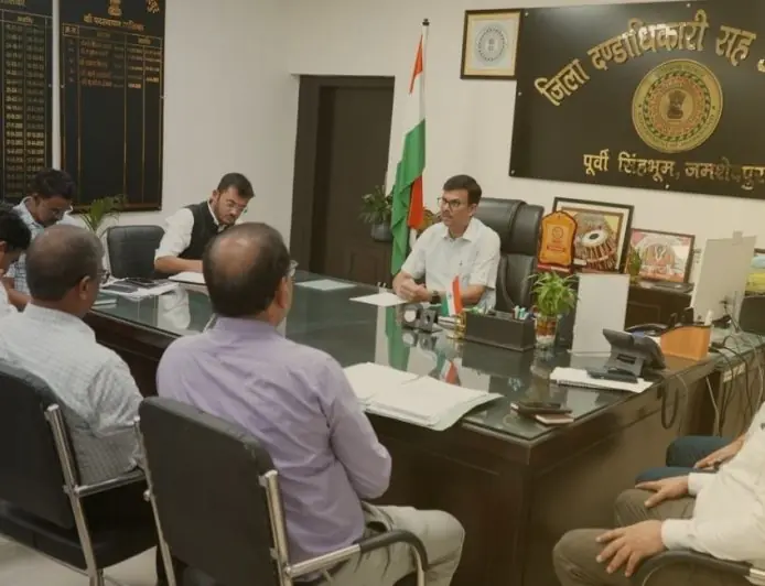Jamshedpur Action : एमजीएम अस्पताल में पानी की किल्लत पर भड़के डीसी, लापरवाही करने वाली एजेंसी पर 15 जून के बाद सीधे दर्ज होगी एफआईआर