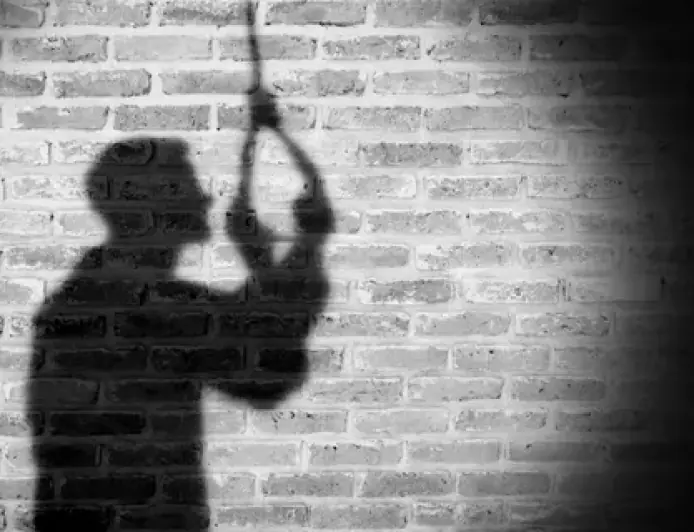 Khunti Suicide: मायके में रूठी पत्नी को याद कर फंदे पर झूला अजय सिंह, बच्चों को सोता छोड़ आधी रात को दी जान!