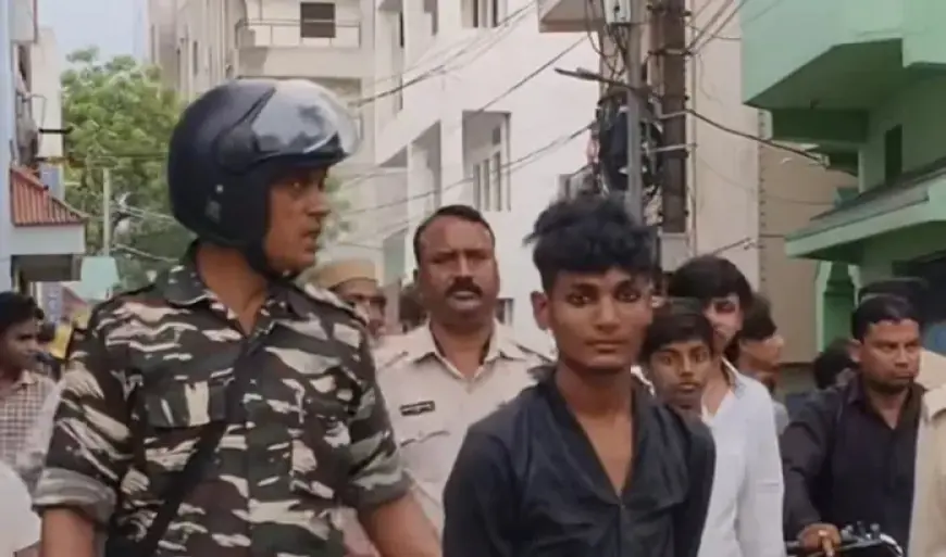 Azadnagar Car Theft: कबीर मेमोरियल स्कूल के पास गाड़ी चोरी करते युवक को लोगों ने दबोचा, पुलिस के हवाले किया