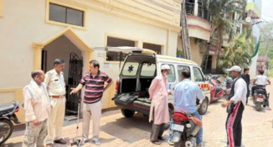 Mango Truck Accident: गैस सिलिंडर से भरे ट्रक ने स्कूटी सवार दंपति को मारी टक्कर, 54 वर्षीय महिला की मौत