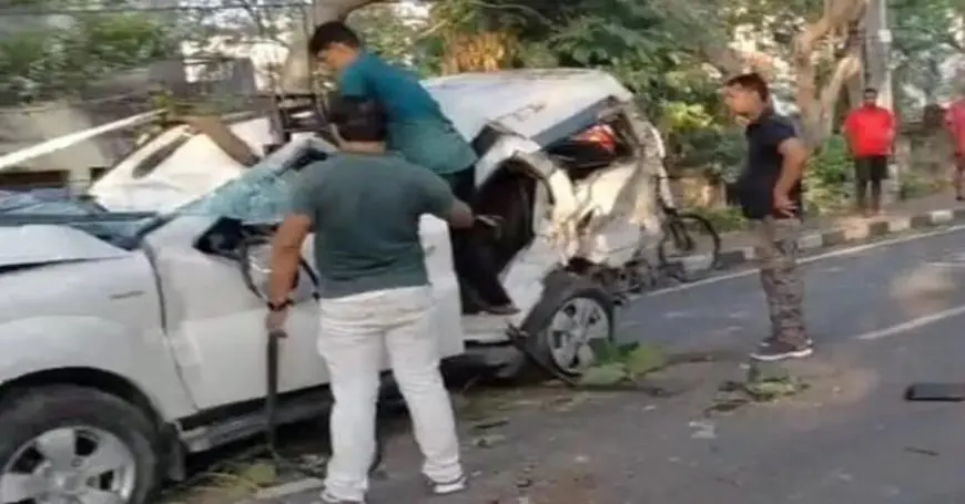 Lohardaga Car Crash: एसपी कोठी के पास तेज रफ्तार कार बैरिकेडिंग से टकराई, एक की मौत, चार घायल