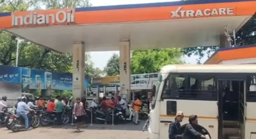 Jamshedpur Fuel Crisis: कोल्हान के 60 पेट्रोल पंप बंद, बाइक वालों को सिर्फ 200 रुपये का पेट्रोल, लोग परेशान