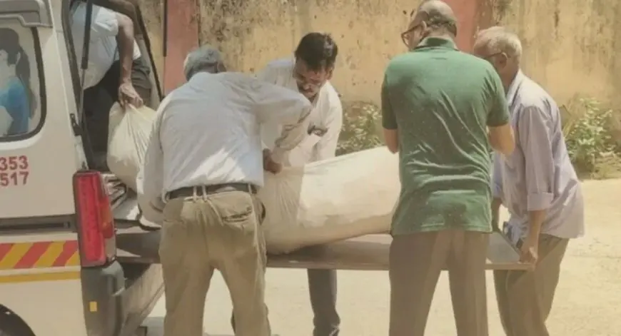 Kashidih Wedding Tragedy: भतीजे के रिसेप्शन में खौलते तेल के कड़ाह में गिरे बुजुर्ग, 16 दिन बाद TMH में तोड़ा दम
