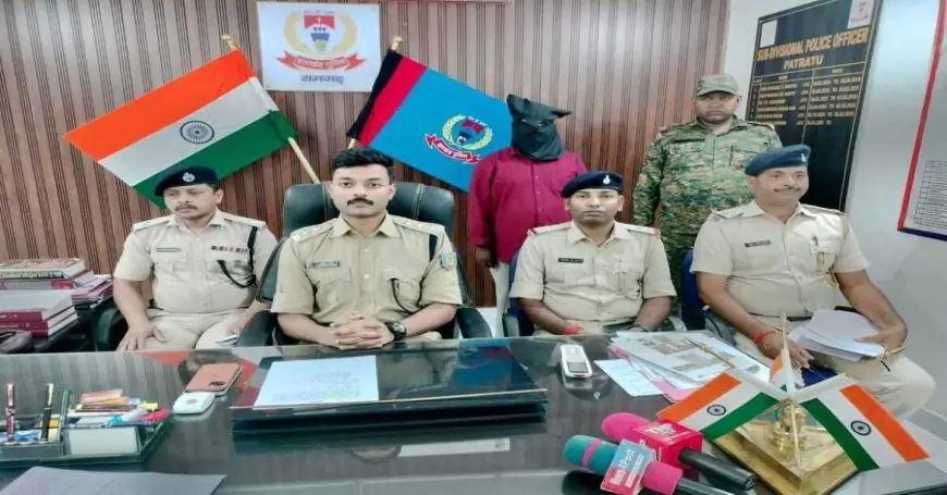 Ramgarh Recovery : पतरातू से चोरी हुआ टर्बो ट्रक लोहरदगा में बरामद, मोबाइल सर्विलांस के जाल में फंसा शातिर चालक कासिम अंसारी