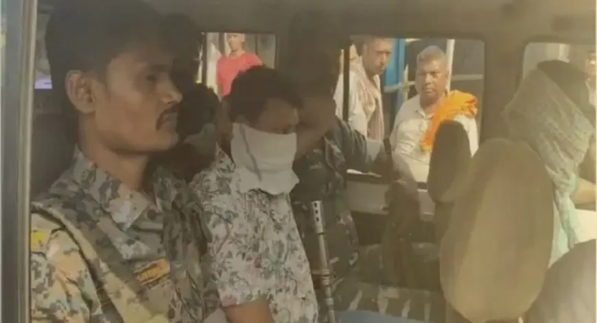 Koderma ACB Raid : बिजली विभाग के लाइनमैन ने मांगे 15 हजार, 5 हजार लेते दबोचा